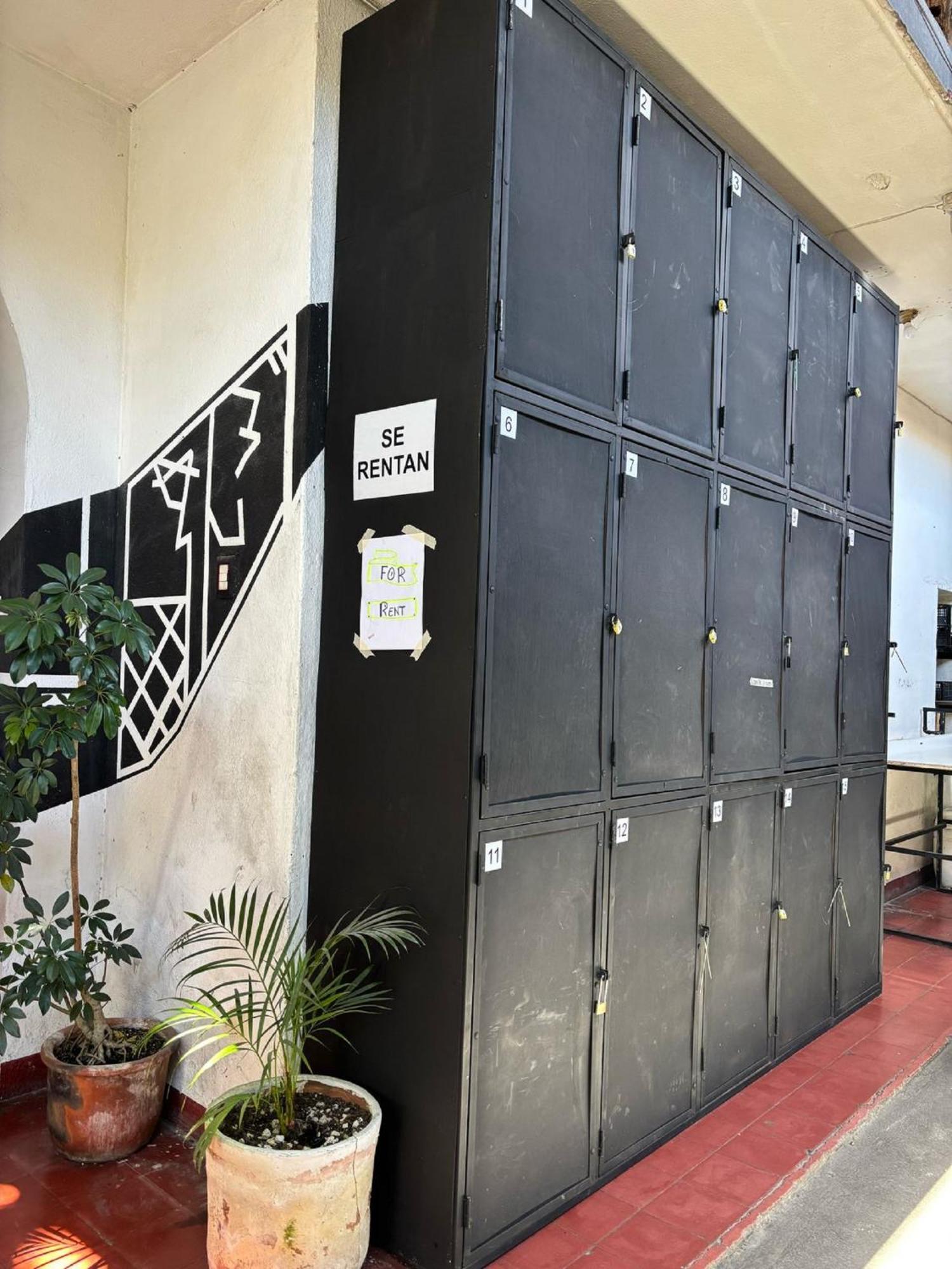 Volko Party Hostel Antigua ภายนอก รูปภาพ
