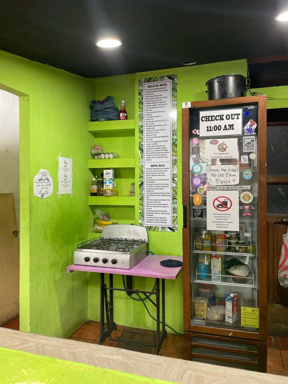 Volko Party Hostel Antigua ภายนอก รูปภาพ